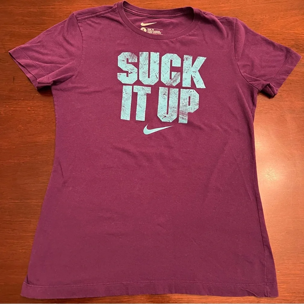 NIKE Women’s Graphic Crewneck Short Sleeve Tee - Picture 5 of 6